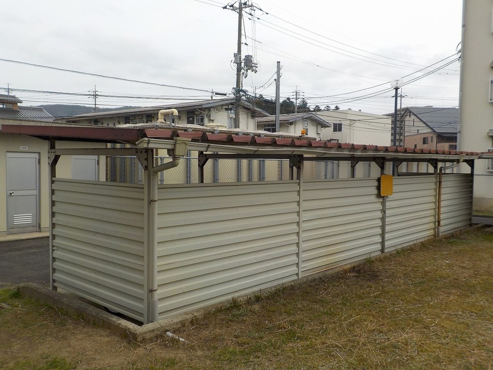 自転車置場　施工前